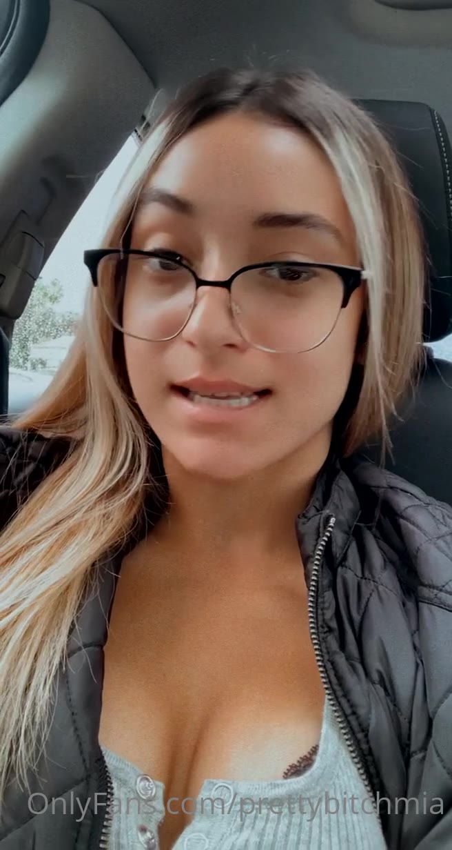 prettybitchmia videos