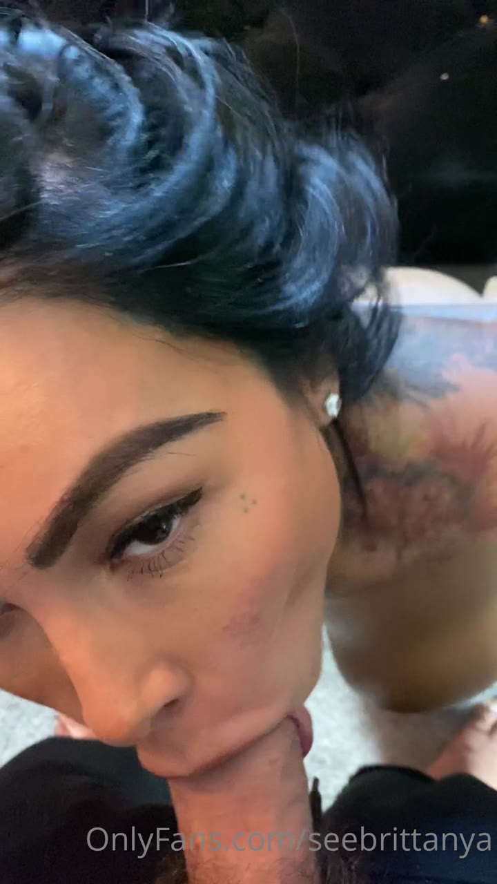 brittanya razavi mastubating