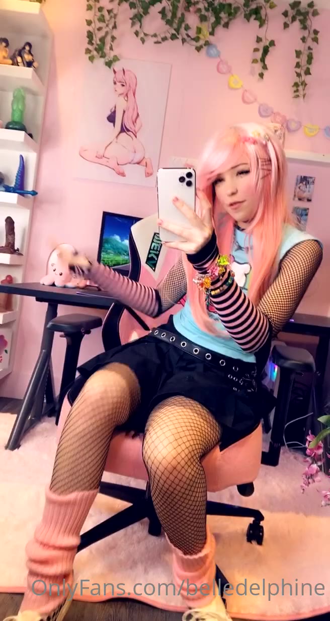 belle delphine