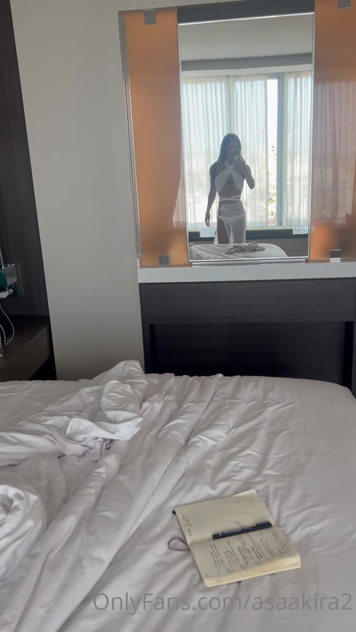 asa akira gaped