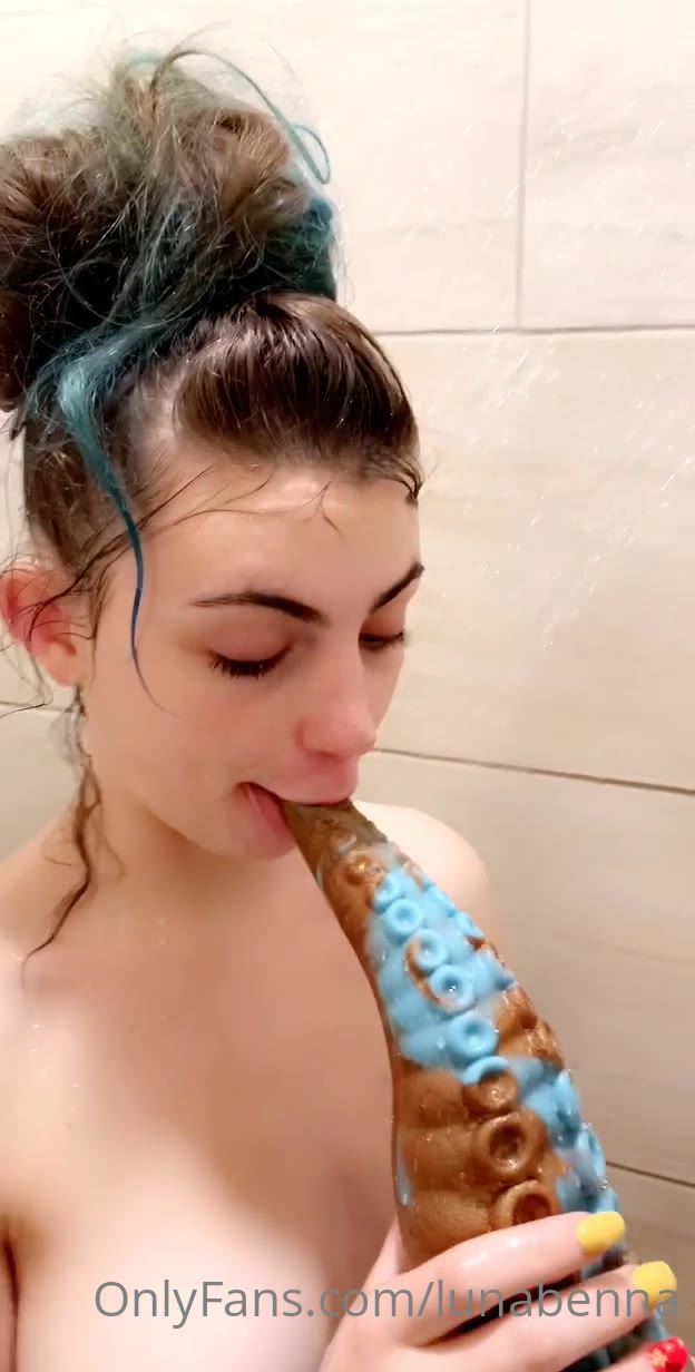 luna benna nude video