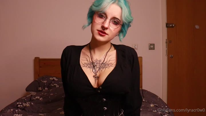 lyra crow video