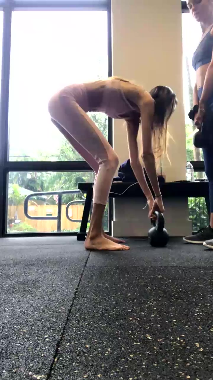 kali rose feet