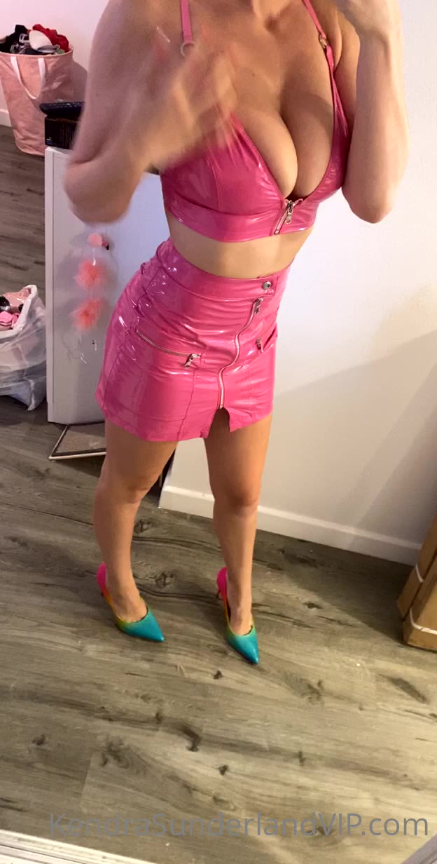 kendra sunderland glass castle