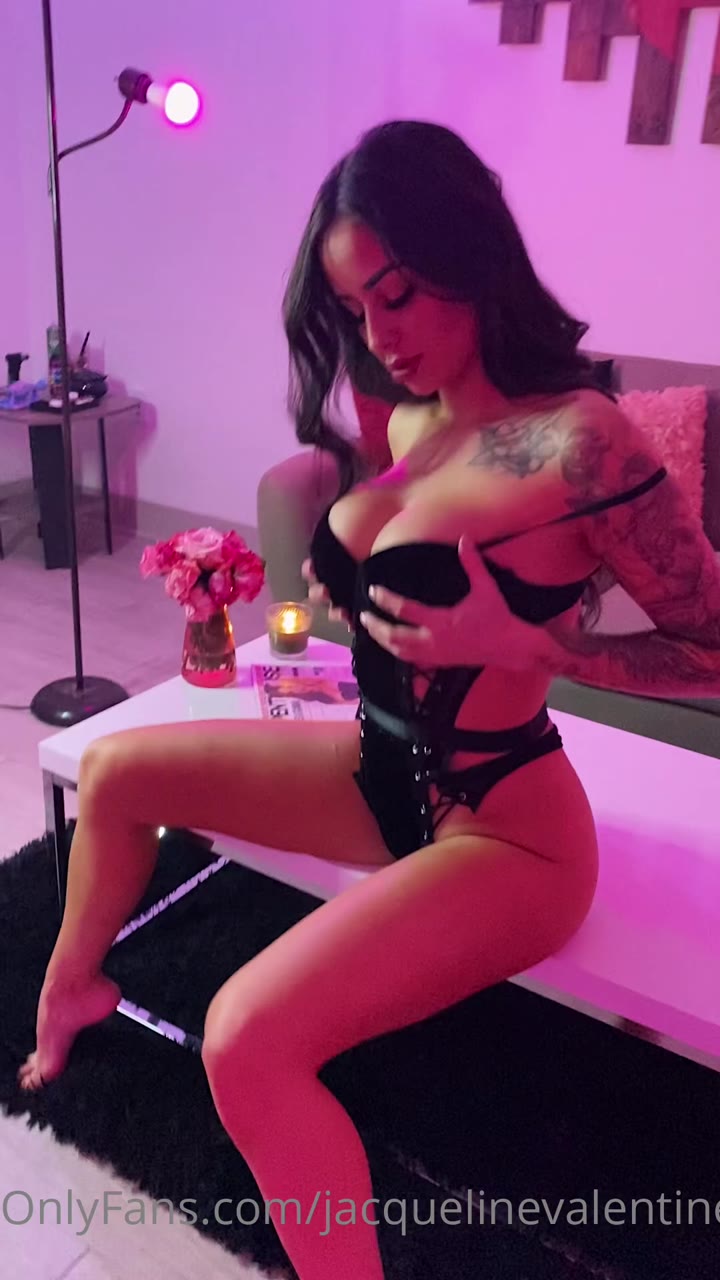 Jacqueline Valentine onlyfans porn leak 6