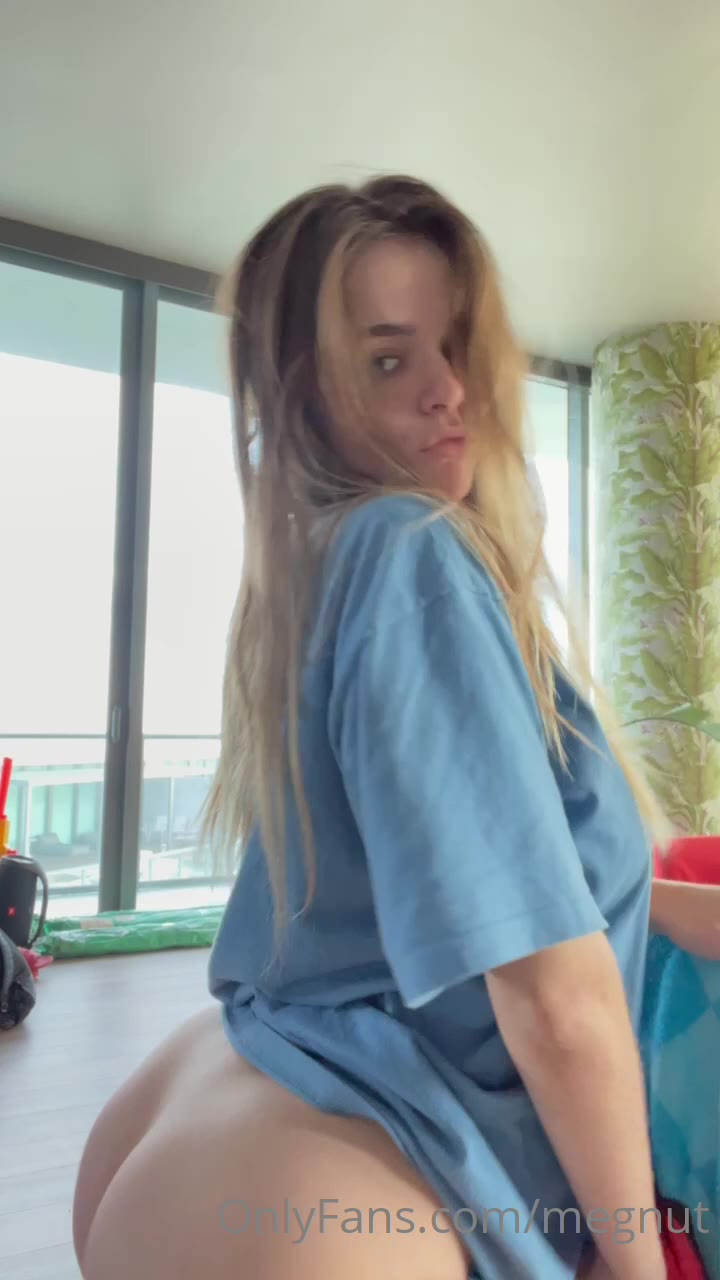 naked megnut