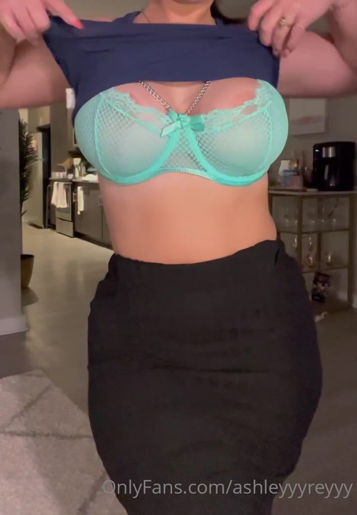 ashleyyyreyyy dildo