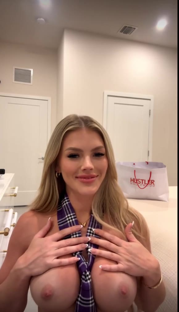scarlettkissesxo live