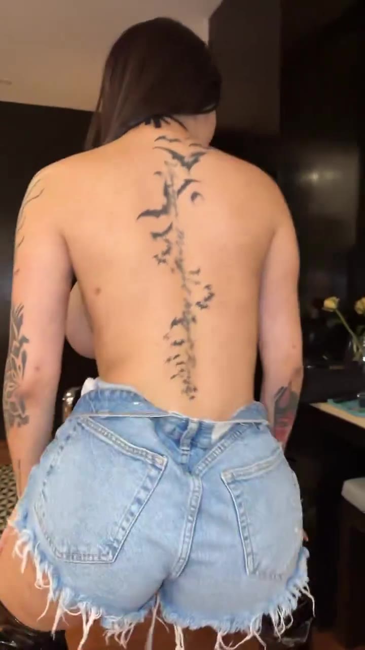 karelyruizoficial