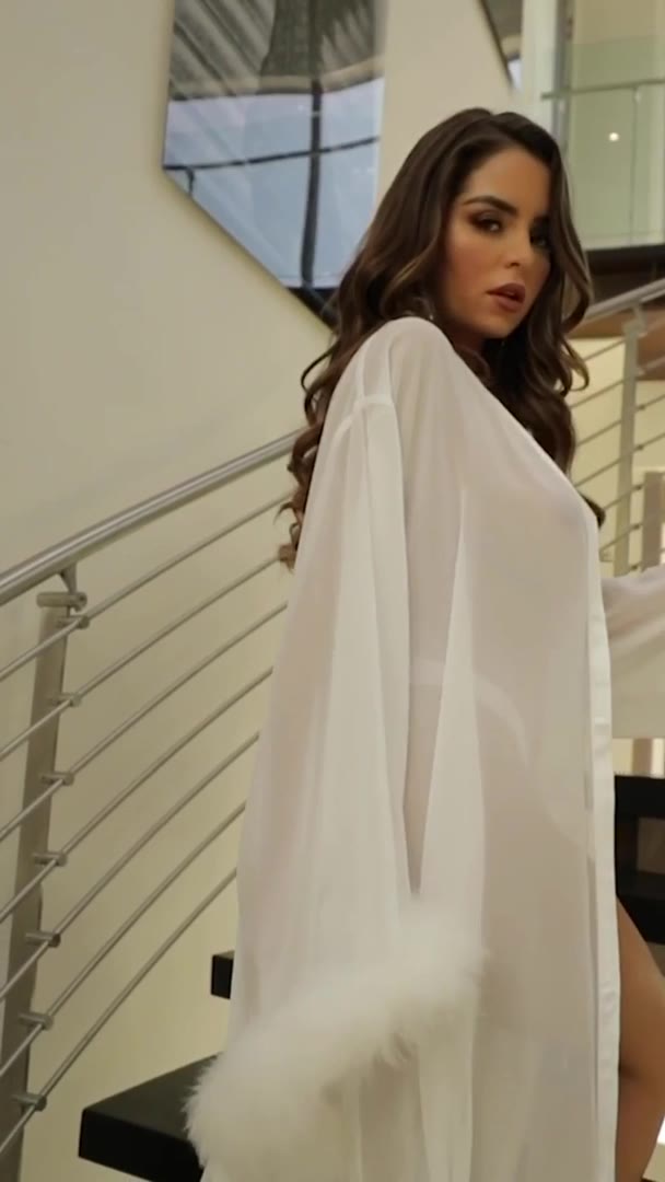 demi rose