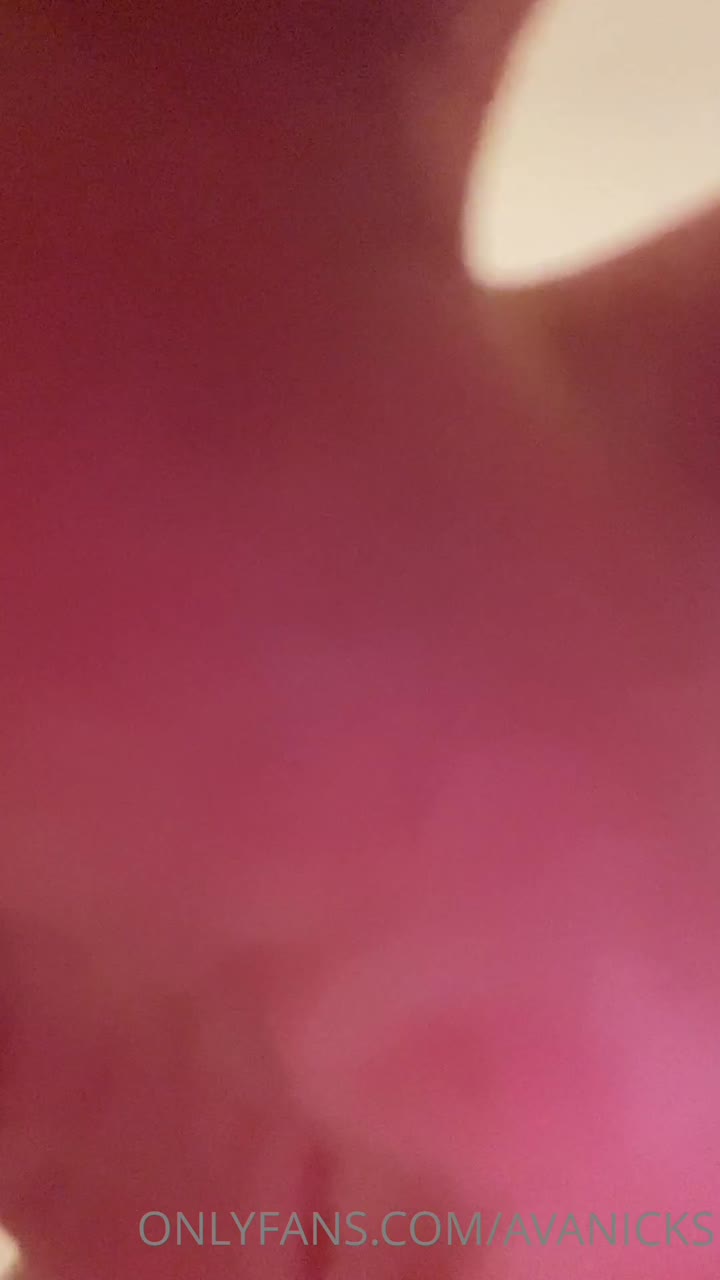 avanicks titfuck