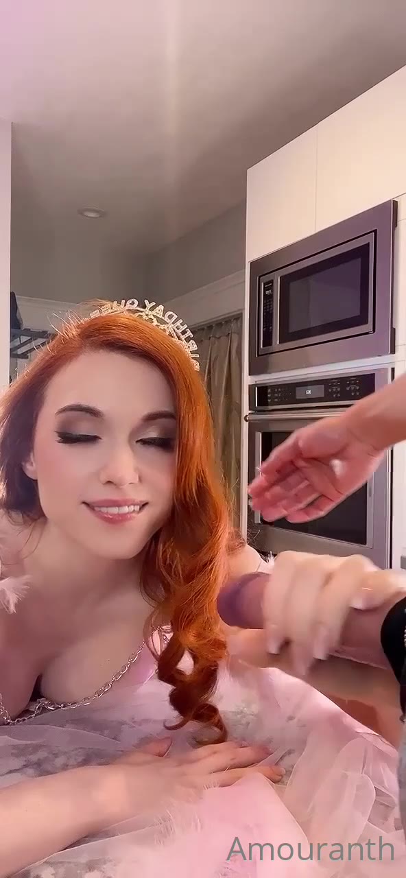 what happened to amouranth
