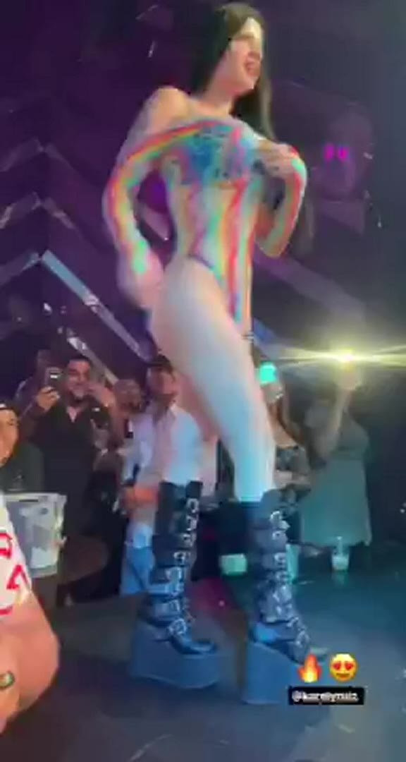karely ruiz tik tok
