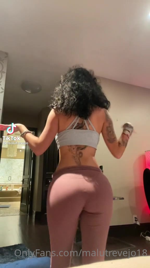malu trevejo nip slip