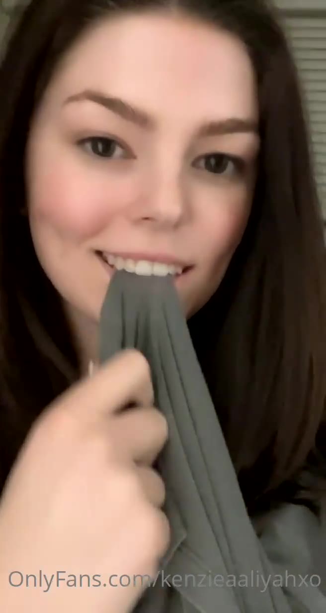 Kenzieaaliyahxo onlyfans porn leak 13