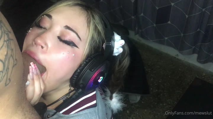 mewslut gifs