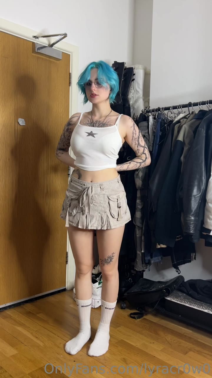 lyra crowo nude