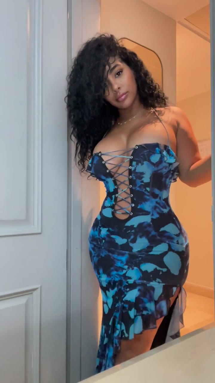 ayishadiaz com