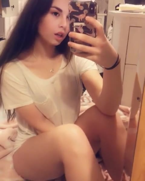 lauren alexis booty shorts