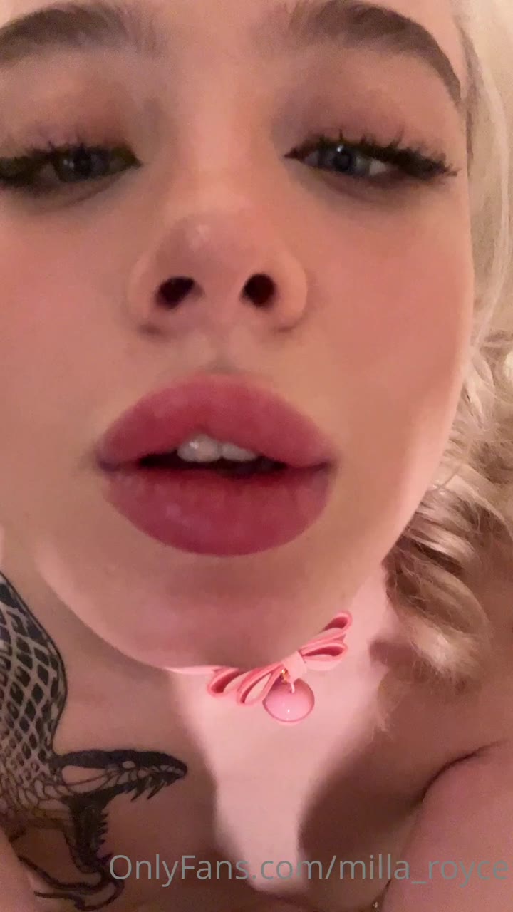 milla royce feet