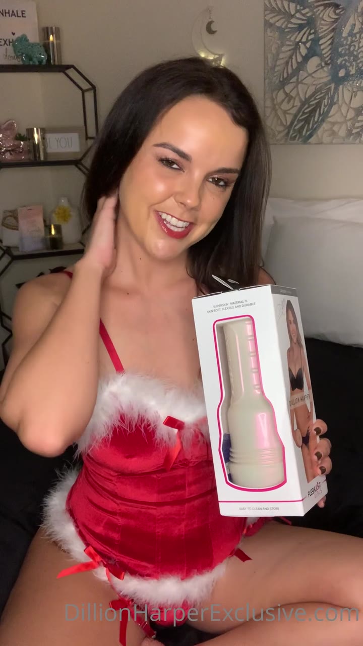 dillion harper chubby