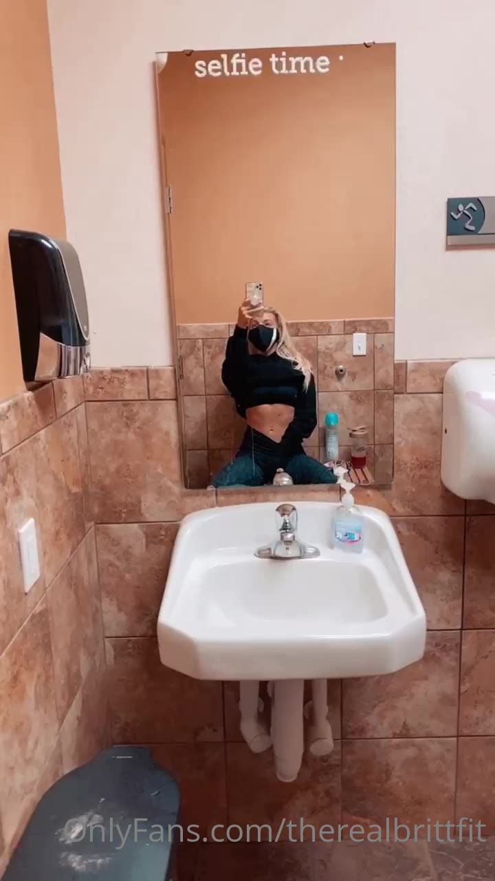 therealbrittfit leaked videos