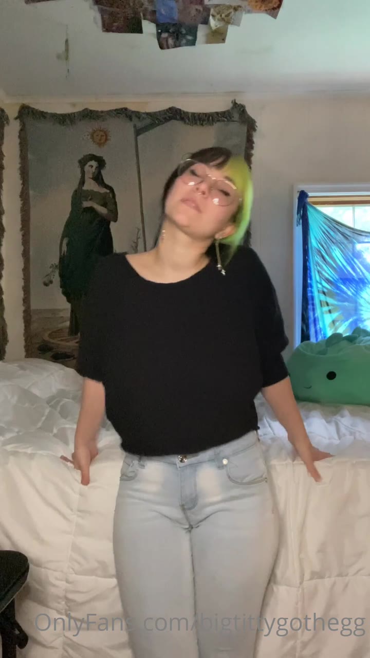 bigtittygothegg onlyfans leak reddit