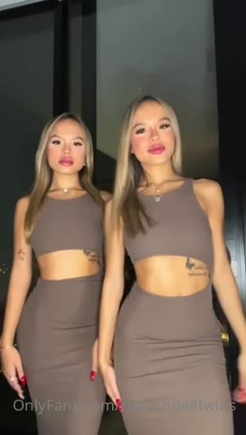 link the connel twins