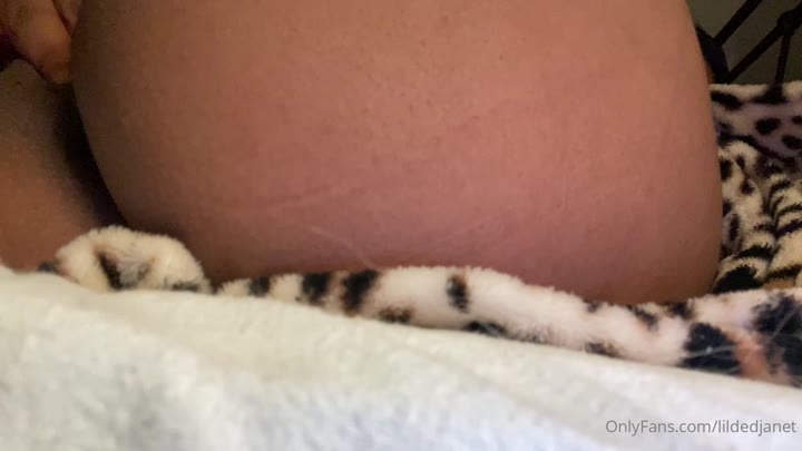 avantgarde sucking lildedjanet69 nsfw