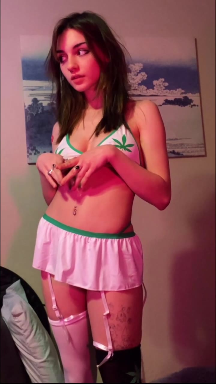 https://thotleaks.org/lilmochidoll-lucifersexdoll-blowjob-video/