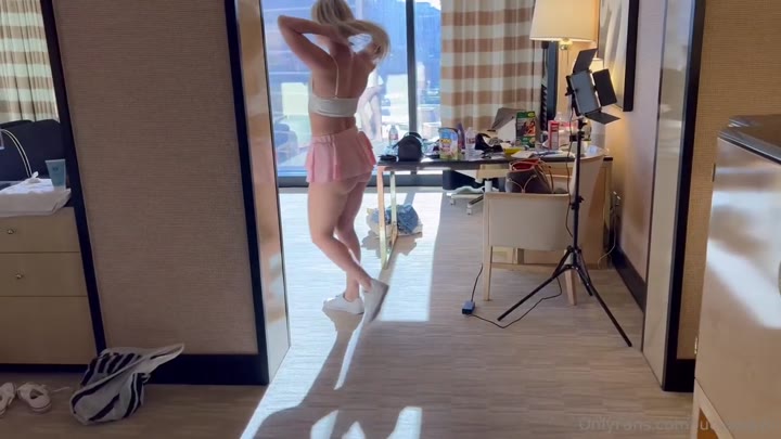 cheerleaderkait feet