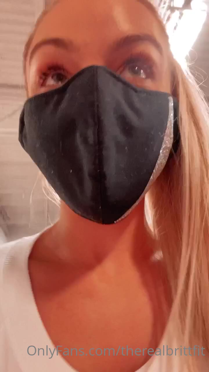 therealbrittfit sauna