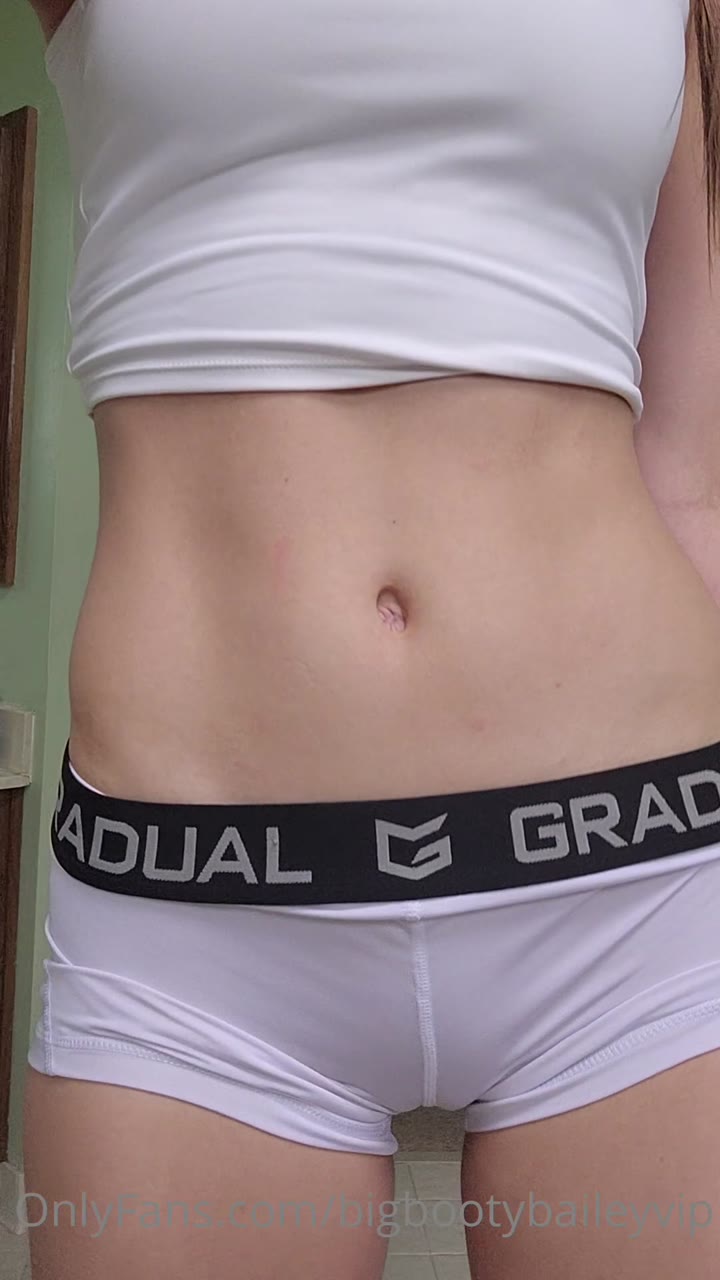 bigbootybaileyvip naked