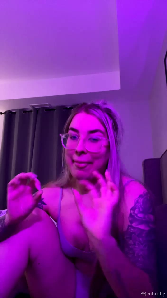 therealjenbretty leaks