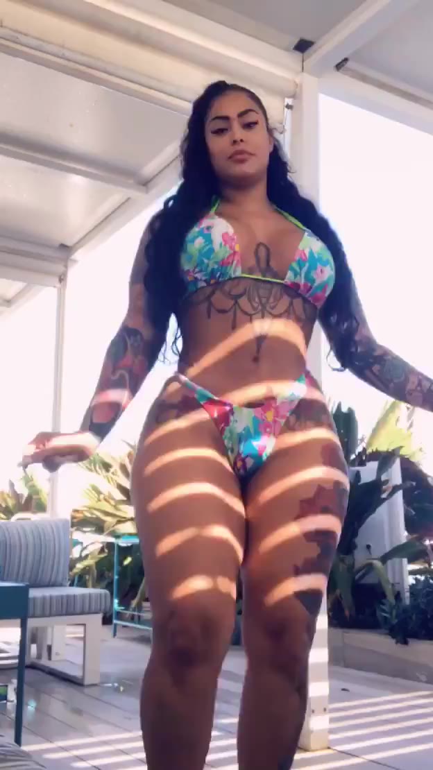 tattedupholly baby daddy