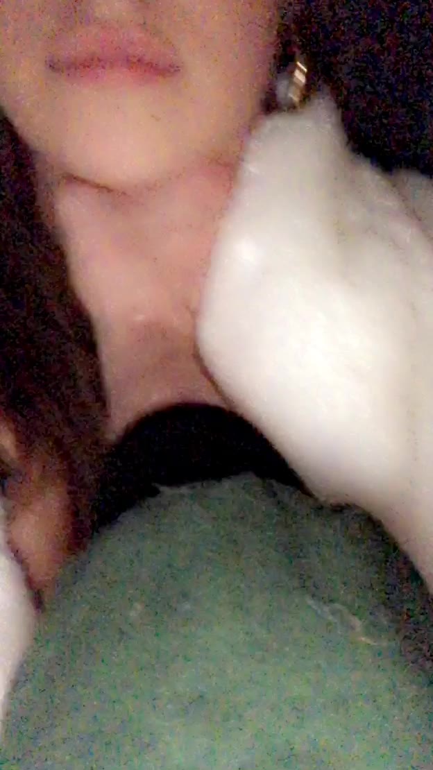 elsie hewitt nip slip