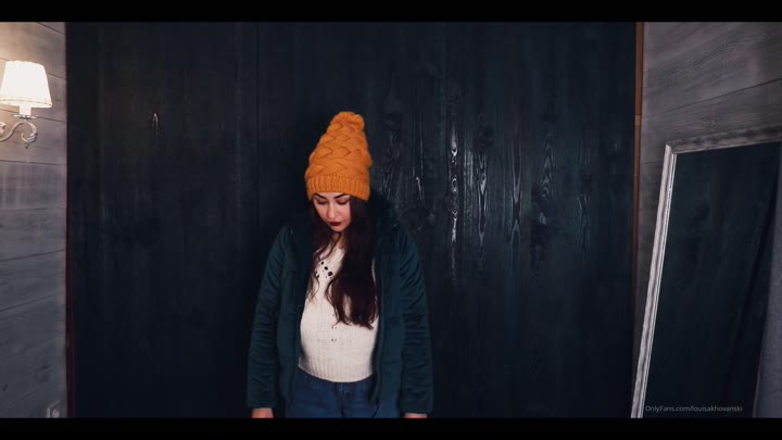louisa khovanski masturbandose