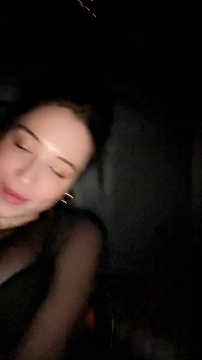 elsie hewitt leaks