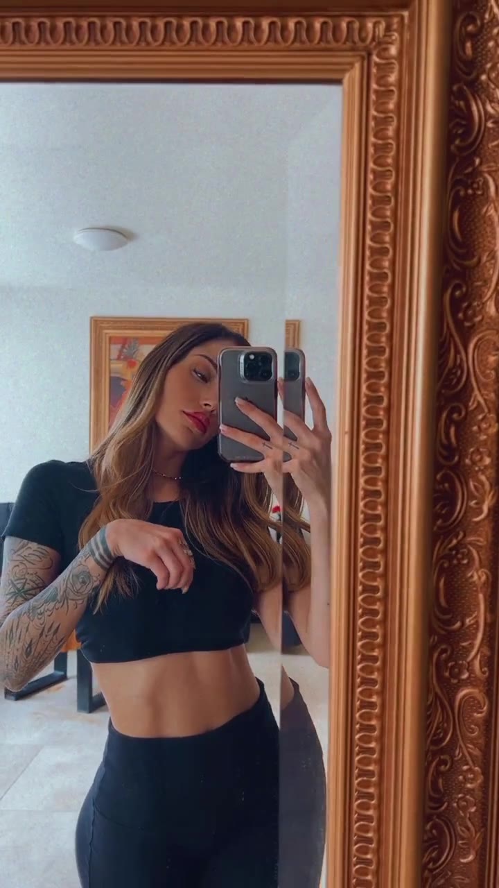 melanie pavola snapchat