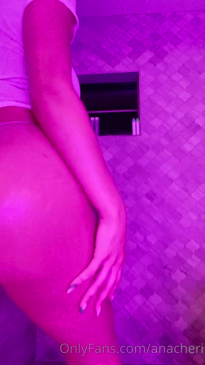 ana cheri striptease