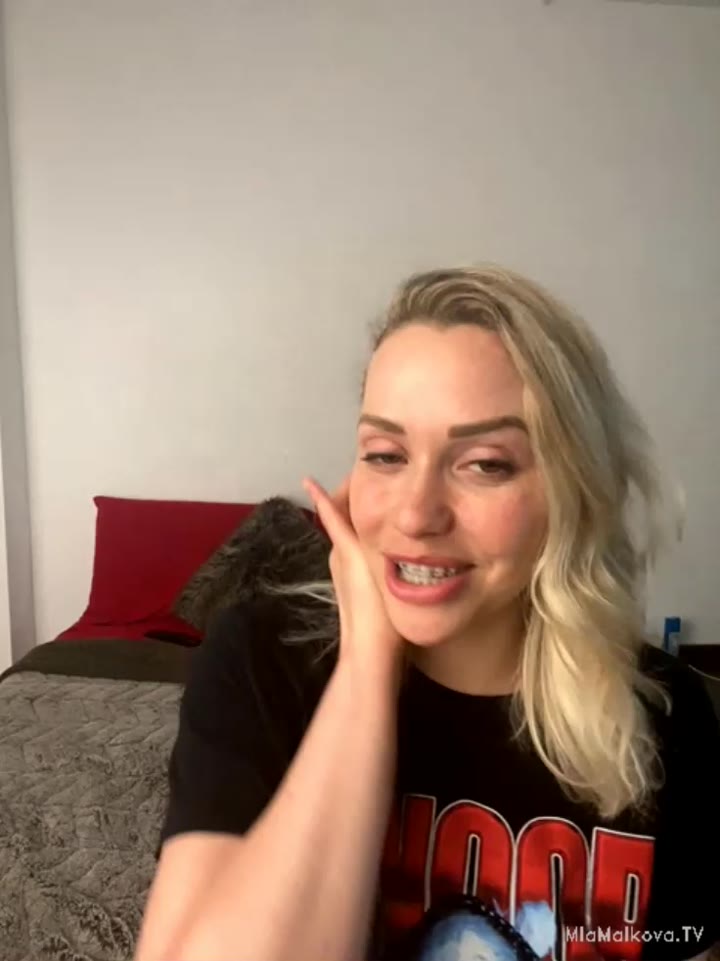 mia malkova pornvideo