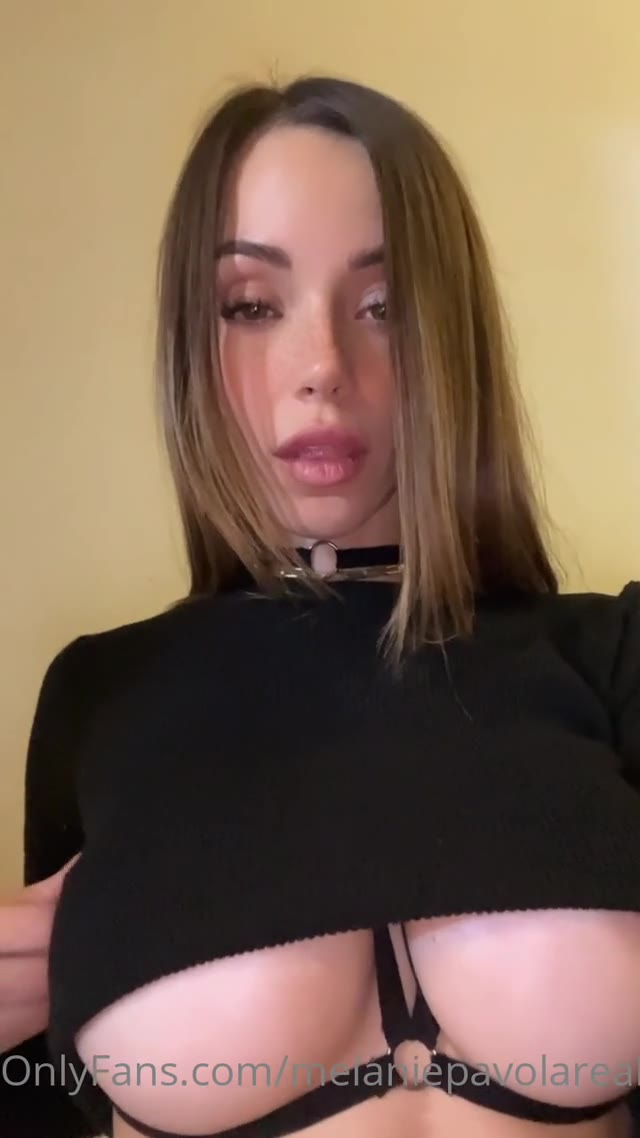 melanie pavola nude pics