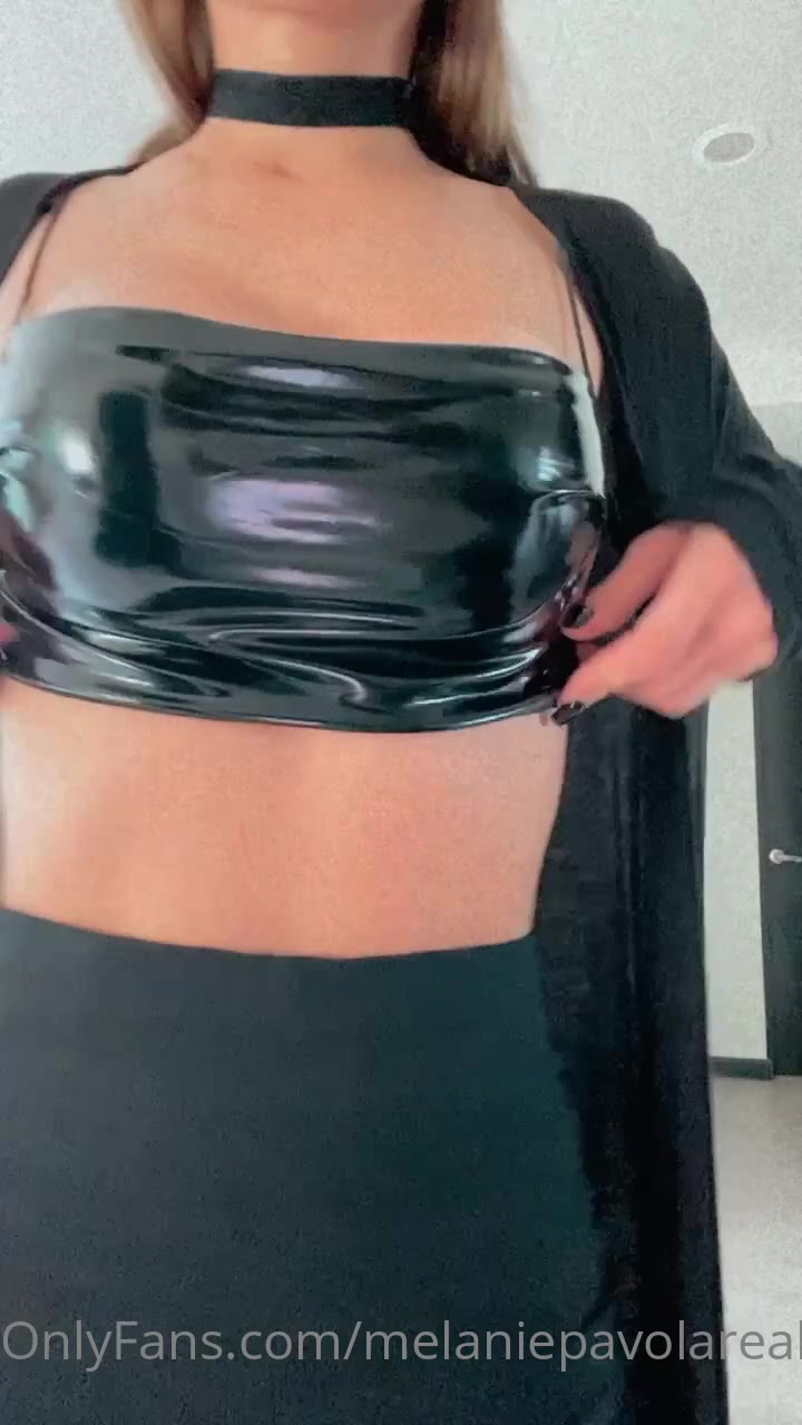 melanie pavola fotos