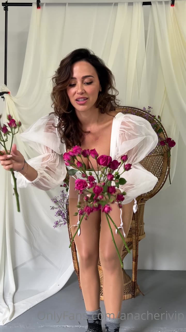 Ana Cheri Nude exposed