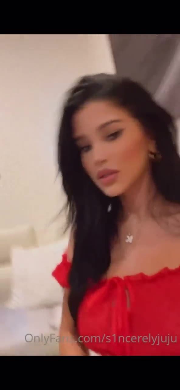sincerelyjuju leaked nude