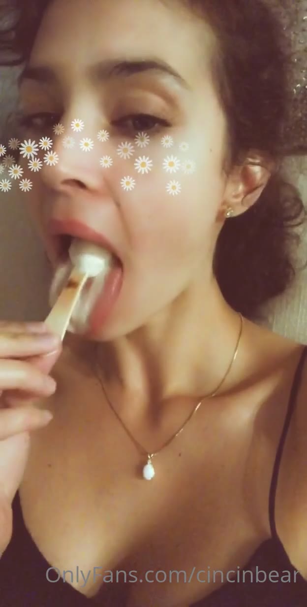 small tits Cincinbear onlyfans