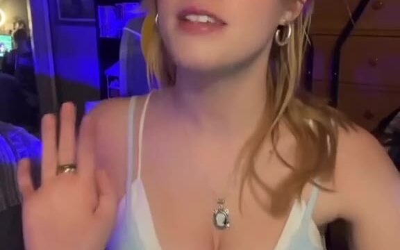 Sexy ThousandHunny nude tits