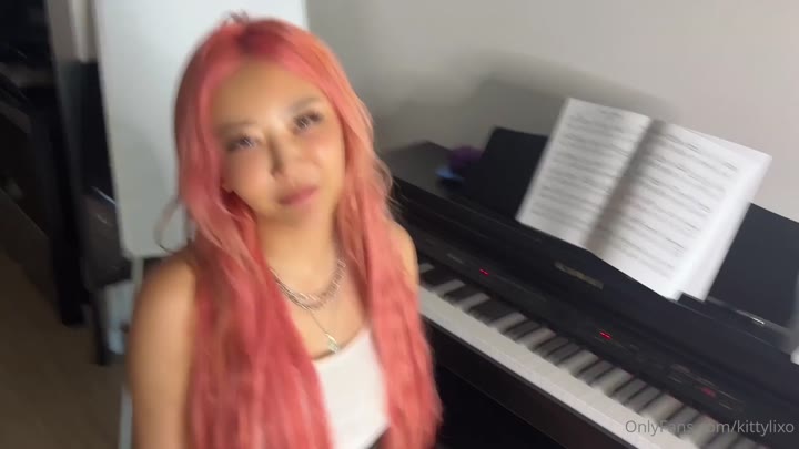 sexy hoe thick Kittylixo nude ass