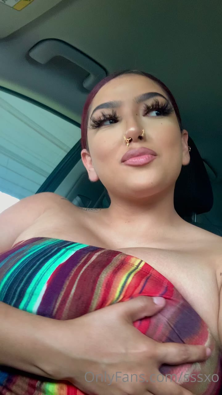 Babe Massive Tits Lynncocoo Onlyfans Leaks