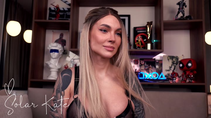 hoe sucking petite Solar Kate of leak